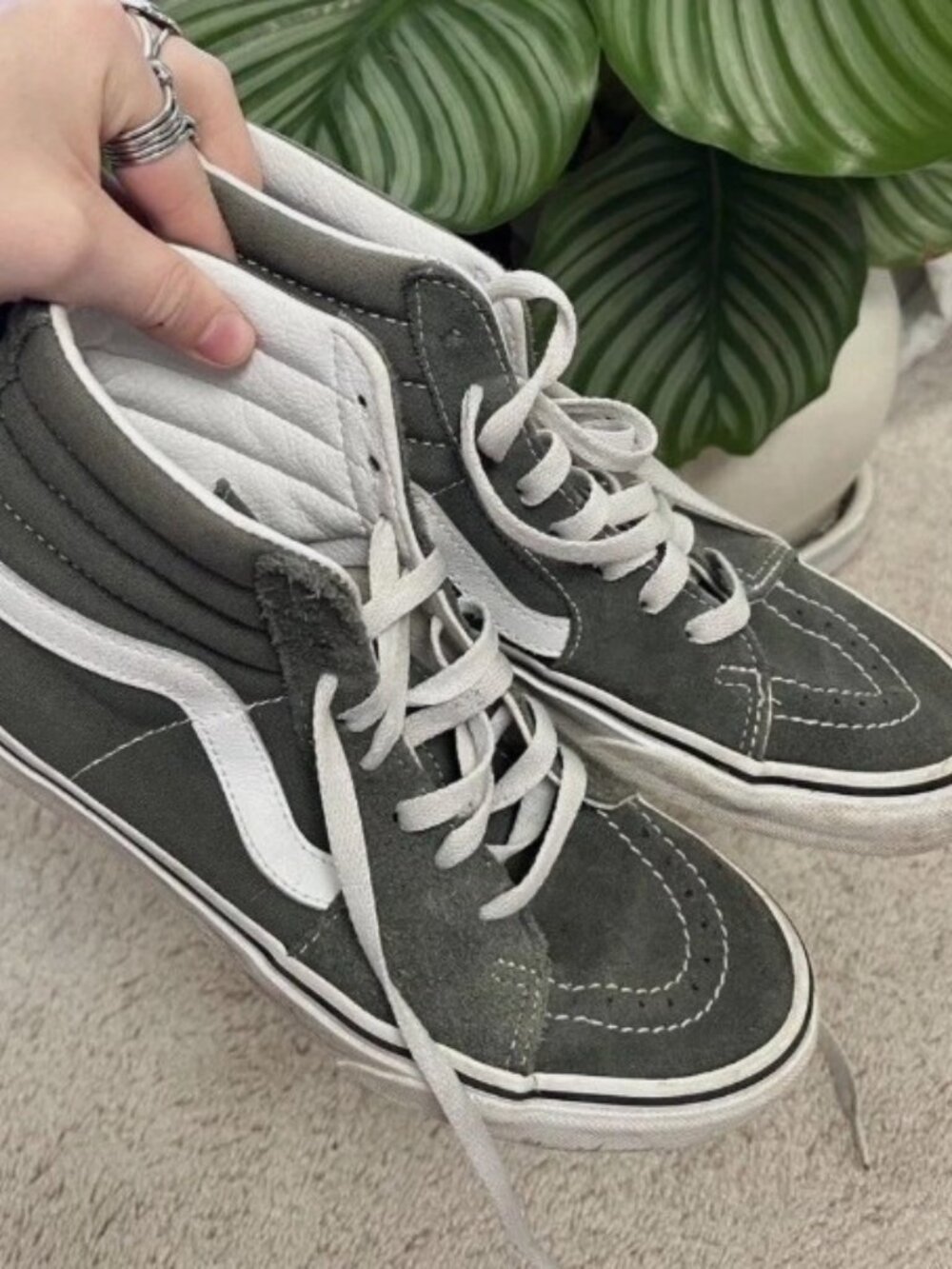 VANS Sk8-Hi Sneakers Off the Wall - Canvas & Suede Olive Green 6.5 men 8 women